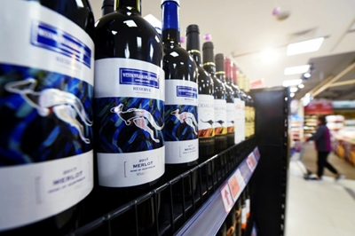 China imposes further duties on Australian wine