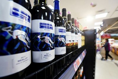 China imposes further duties on Australian wine