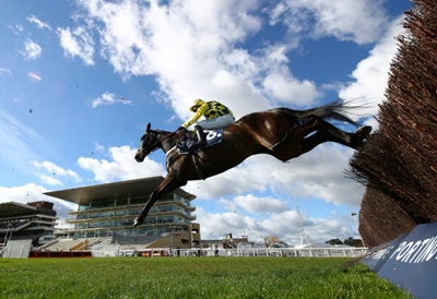 English seek Grand National glory to stem Irish domination