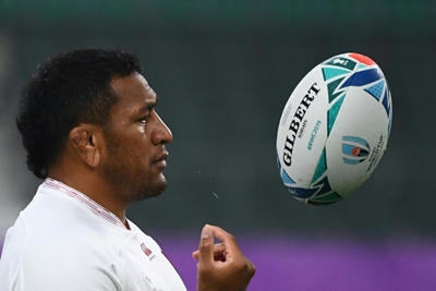 England prop Vunipola commits future to Saracens