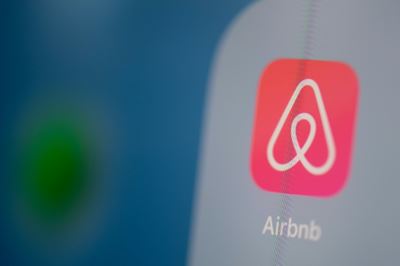 Airbnb adds getaways in tune with the animal kingdom