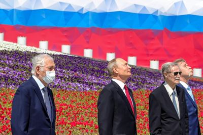 Putin has 'disinfection tunnel' to protect him from coronavirus