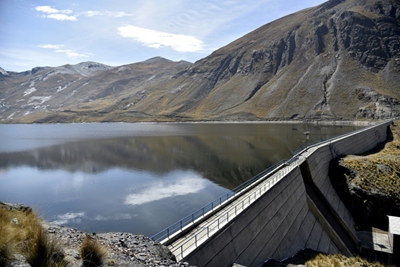 Melting snowcaps spell water trouble for world's highest capital