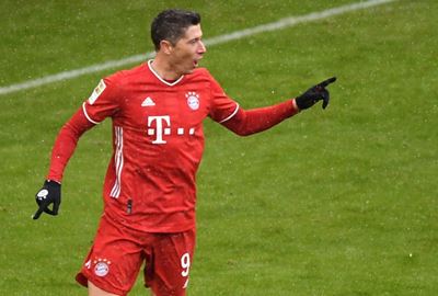 Lewandowski claims Bundesliga record, Jovic hits double on return from Real Madrid