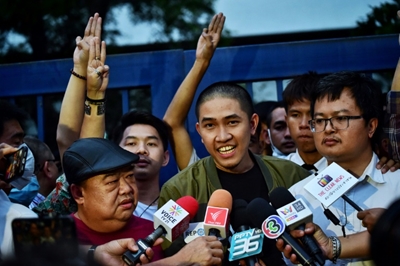 Thai rapper hits out after Apple state hacking warning