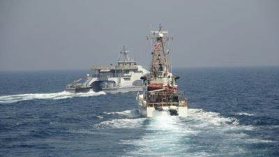 US Navy fired warning shots on Iran boats in Gulf: Pentagon