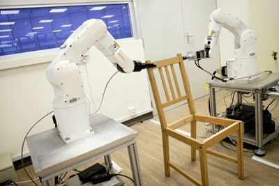 New robot assembles IKEA chairs