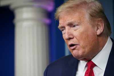 Trump announces signing of partial suspension of immigration to US
