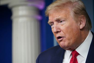 Trump announces signing of partial suspension of immigration to US