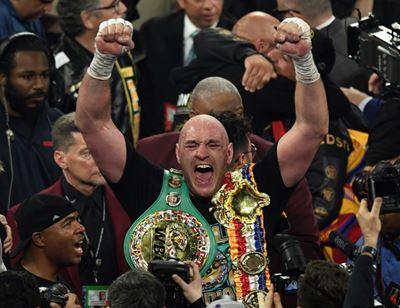 Tyson Fury splits from controversial advisor, says promoter