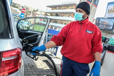 Oil prices volatile as virus saps demand