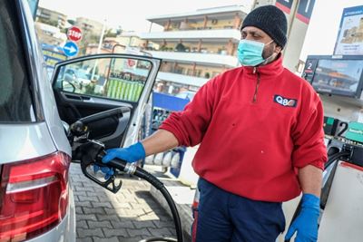 Oil prices volatile as virus saps demand