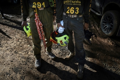 Ex-Thai Navy Seal dies in cave rescue: Official