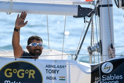 Australia joins bid to rescue  injured Indian sailor in remote ocean