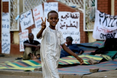 Sudan military rulers use force to disperse sit-in
