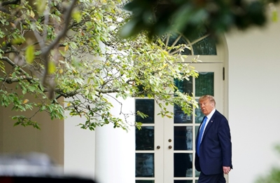 Trump rebuffed over comments he might not honor vote