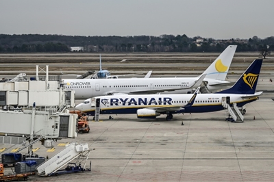 Italy threatens to ban Ryanair over coronavirus rule-breaking