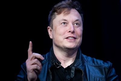 Tesla's Musk calls confinement 'outrage,' urges reopening