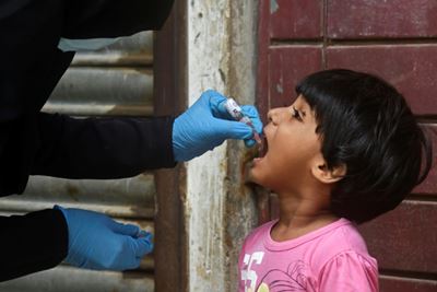 Pakistan resumes polio campaign after coronavirus pause