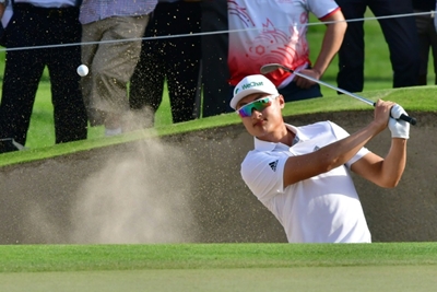 Golf chiefs clarify caddie rule after penalties