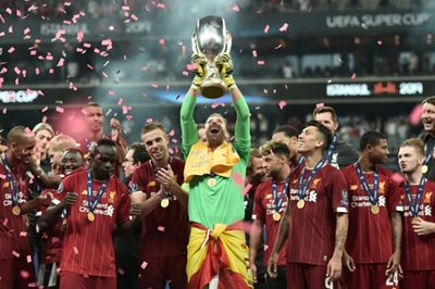 Klopp lauds 'incredible' Adrian's flying start to Liverpool career