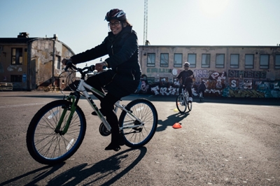 Bike riding courses offer Finland's immigrants new freedom