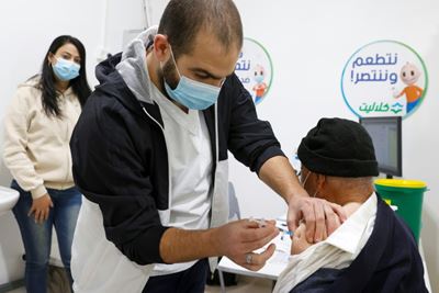Israel premier calls for vaccination push in Arab communities