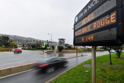 PSG's game at Monaco falls victim to storm alert 