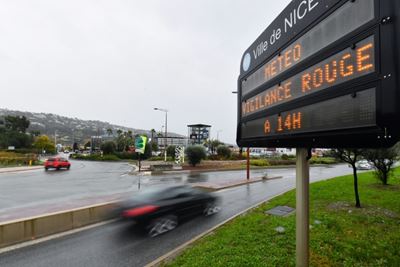 PSG's game at Monaco falls victim to storm alert 