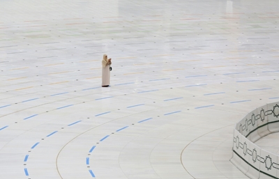 Muslims begin downsized hajj pilgrimage