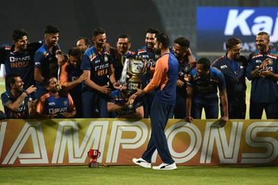 Kohli warns players 'cooked' in bubble life ahead of IPL season
