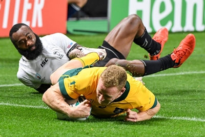 Wallabies wing Hodge eyes 2023 World Cup after signing new deal