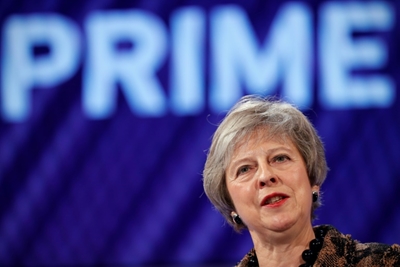 Days from summit, May takes Brexit battle to Brussels