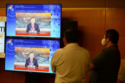 Trump, unmoved by election loss, to address APEC summit