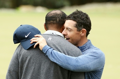 McIlroy climbs to world No. 3, Johnson retains top ranking