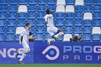 Leao scores fastest-ever Serie A goal after six seconds to keep AC Milan top