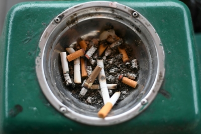 Hawaii considers raising legal smoking age -- to 100