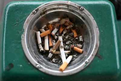 Hawaii considers raising legal smoking age -- to 100