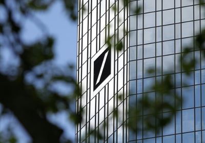 Deutsche Bank to slash 10,000 jobs