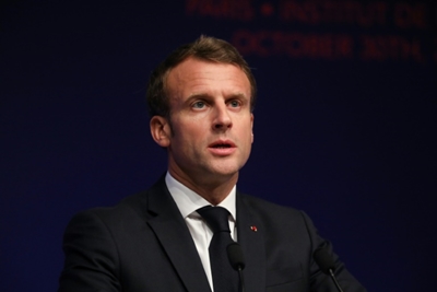 French leader to raise 'taboo' topics in China