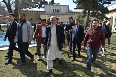 Tough talks ahead as Afghan president objects to Taliban prisoner swap