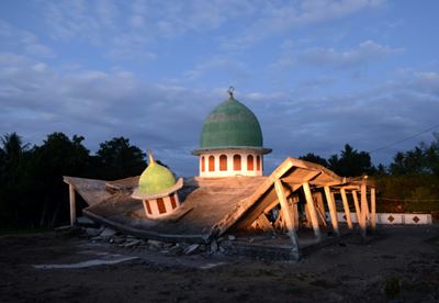 Indonesia quake toll jumps to 164