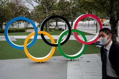 Japan may prioritise Olympic athletes for vaccine: reports