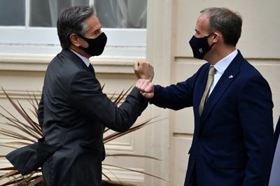 G7 pushes solidarity to tackle global threats