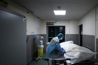 Covid ICU deaths have plunged, but progress may be stalling: study