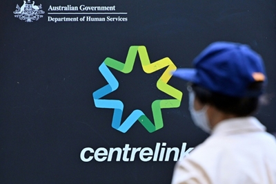 Australian unemployment falls, raising recovery hopes