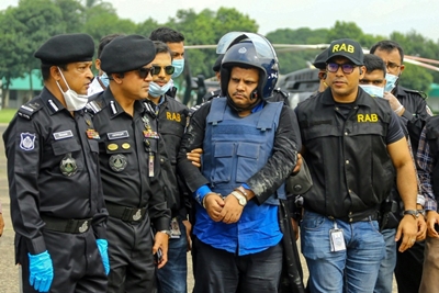 Bangladesh arrests hospital owner over fake virus results
