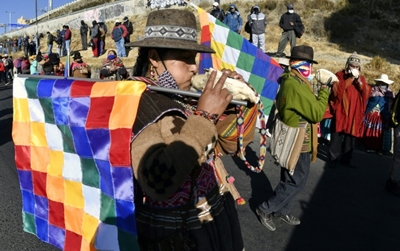 Thousands in Bolivia anti-government protest