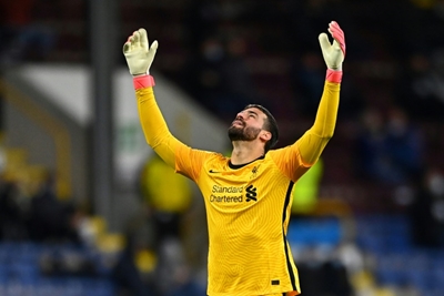 Liverpool keeper Alisson signs six-year contract extension