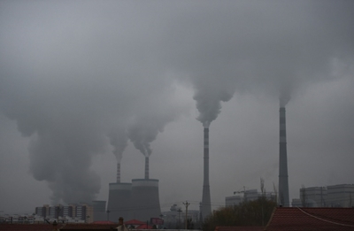CO2 emissions up 2.7%, world 'off course' to curb warming: Study